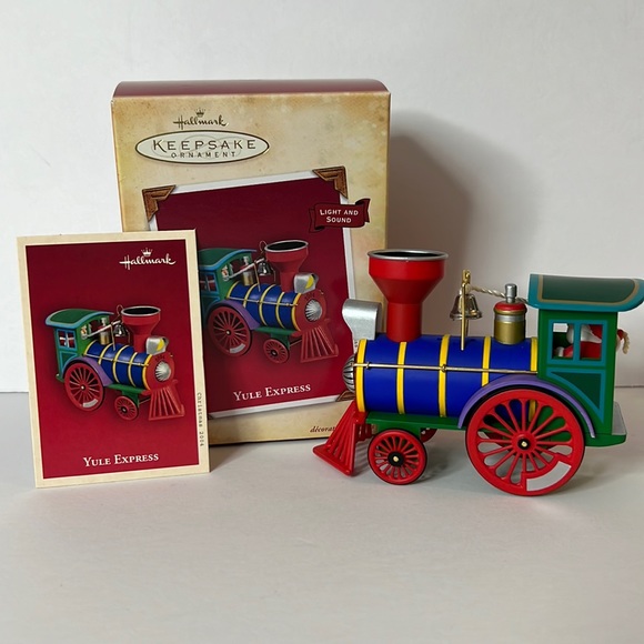 Hallmark 2004 Yule Express Light and Sound Engine Train Ornament - Picture 2 of 8